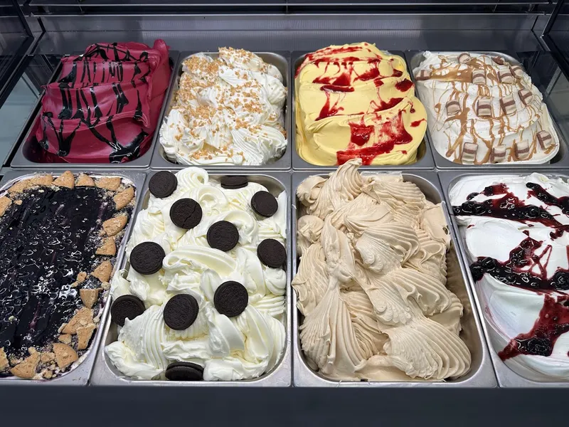Macari's Gelateria