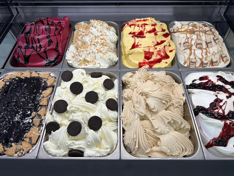 Macari's Gelateria
