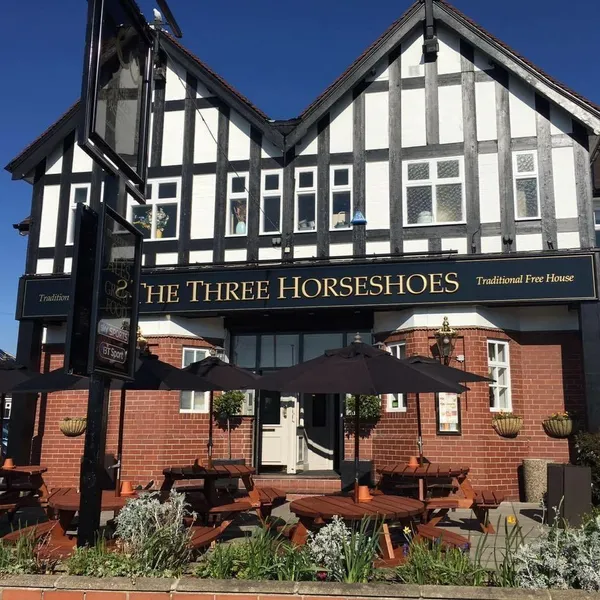 Three Horse Shoes