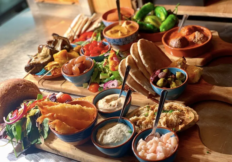 Crowded House Restaurant