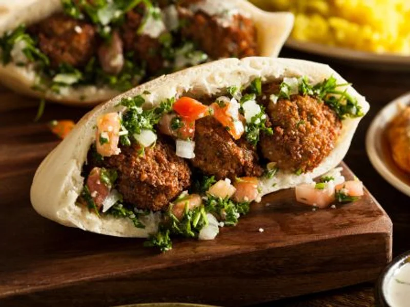 Fanoush Falafel Salad Bar
