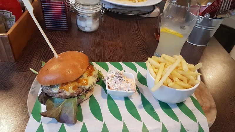 Lilly's Bistro