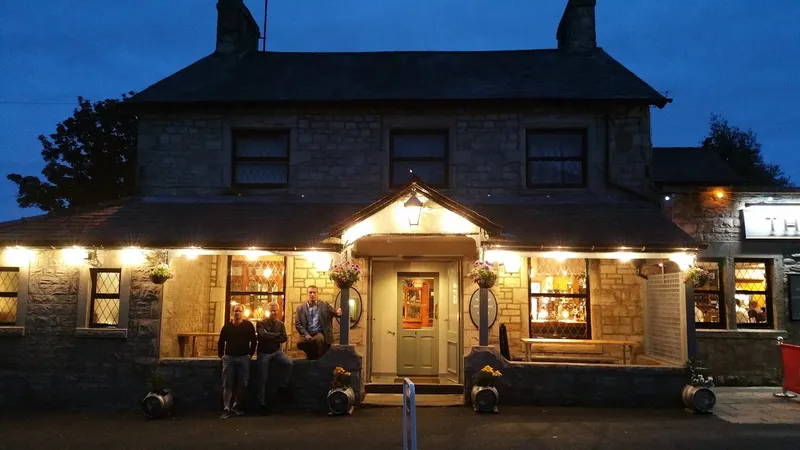 The Greyhound at Halton