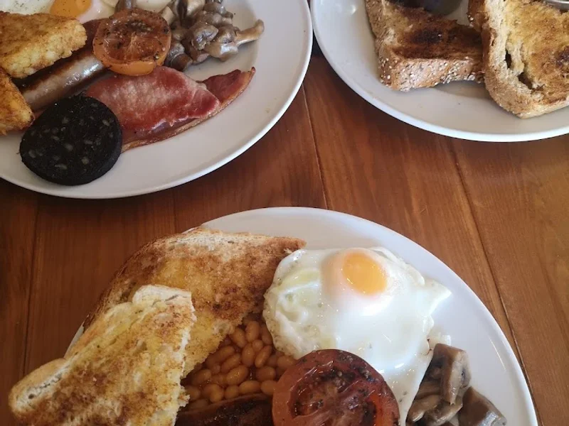 Caffè & Co. Specialty Coffee, Breakfast, Lunch