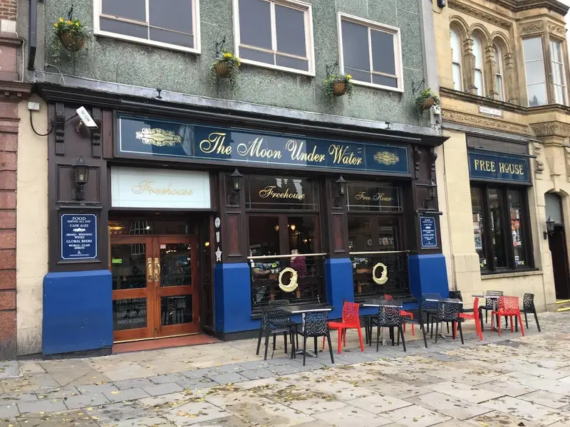 The Moon Under Water - JD Wetherspoon