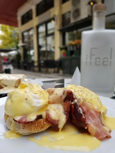 iFeel Brunch Restaurant