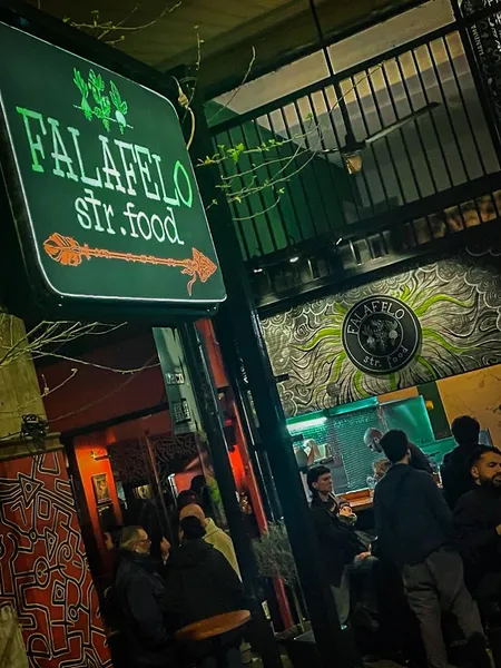 Falafelo Street Food