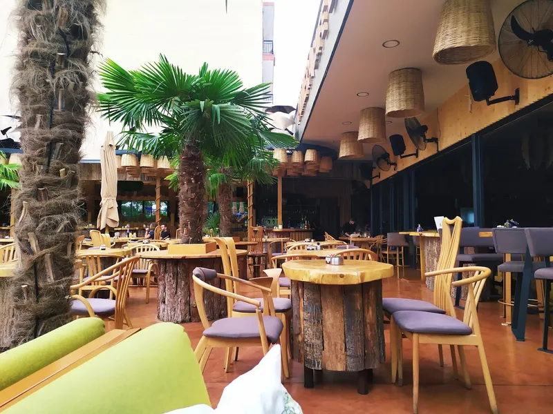 Palmera Garden Bar