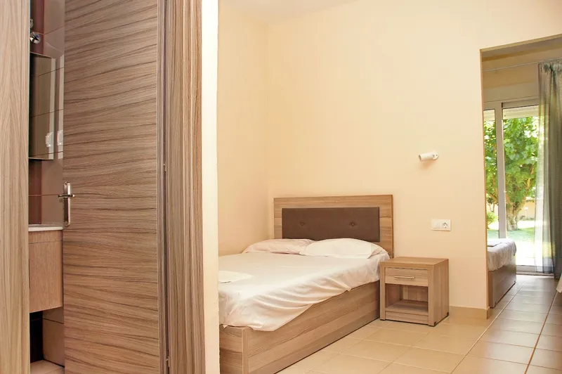 Priona Rooms - Paralia Skotinas