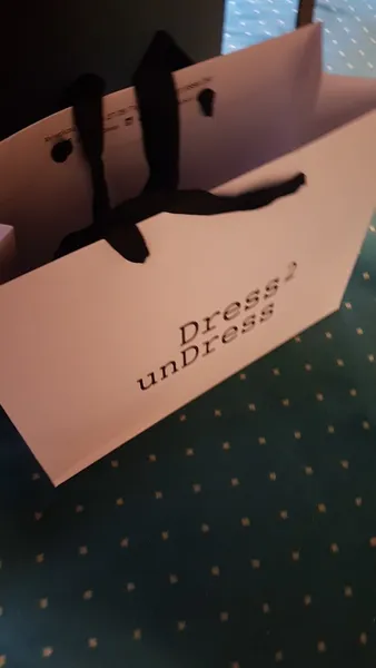 Dress2Undress - Κατάστημα Λιανικής Γλυφάδα(Glyfada Retail Store)