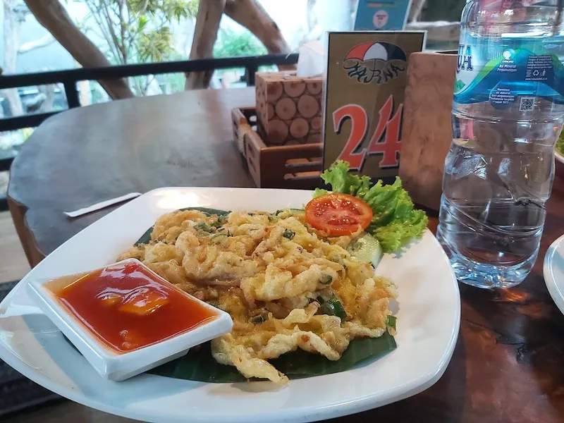 Warung Makan Payung Karna