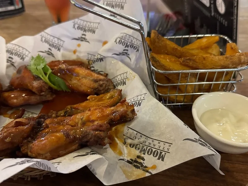 Moo Moo's Steakhouse Bar & Grill