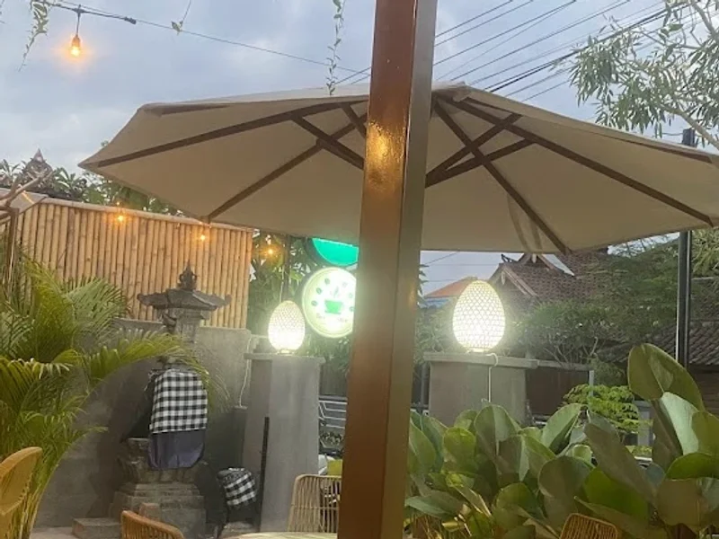 Twenty One Coffee&Eatery