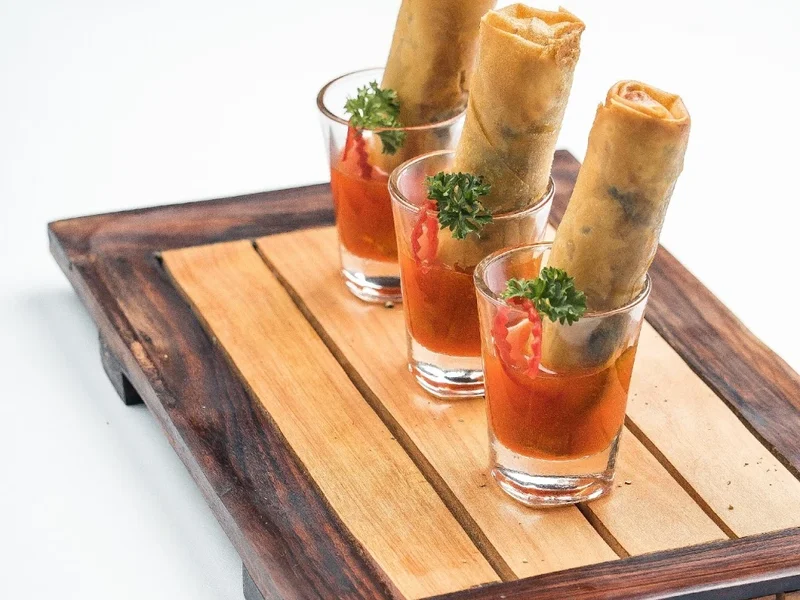 Logo House Fashion & Cafe