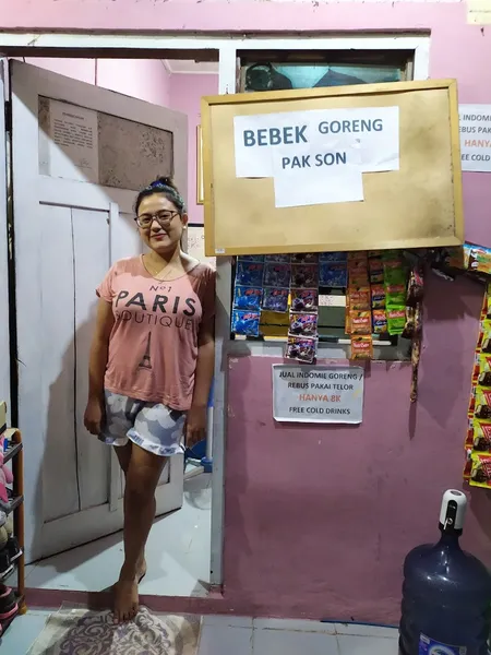 Bebek Goreng Pak Son