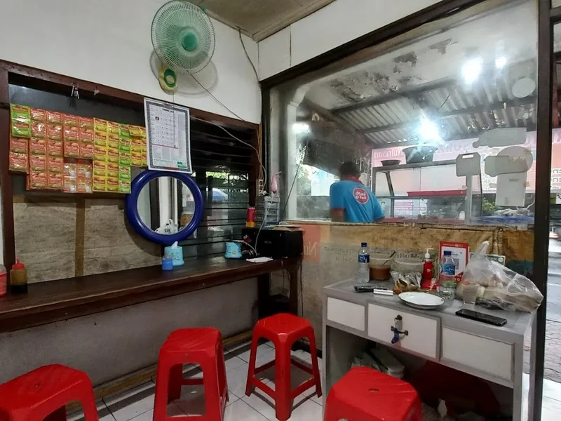 Warung Ibu Sri Bebek Goreng Khas Surabaya