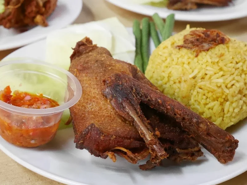 Bebek Nasi Rempah Mak Utun