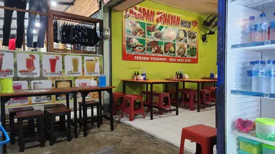 Daftar 19 tempat makan nasi uduk di Badung