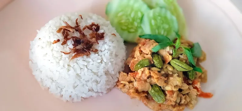 Nasi Uduk Pondok Gede, Badung