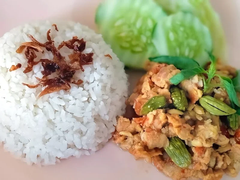 Nasi Uduk Pondok Gede, Badung