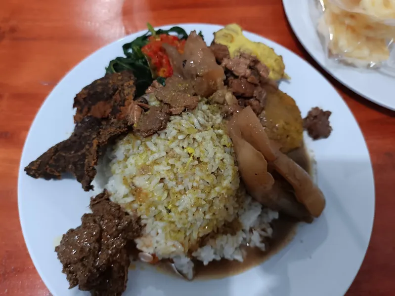 Rumah Makan Minang Baru Masakan Padang