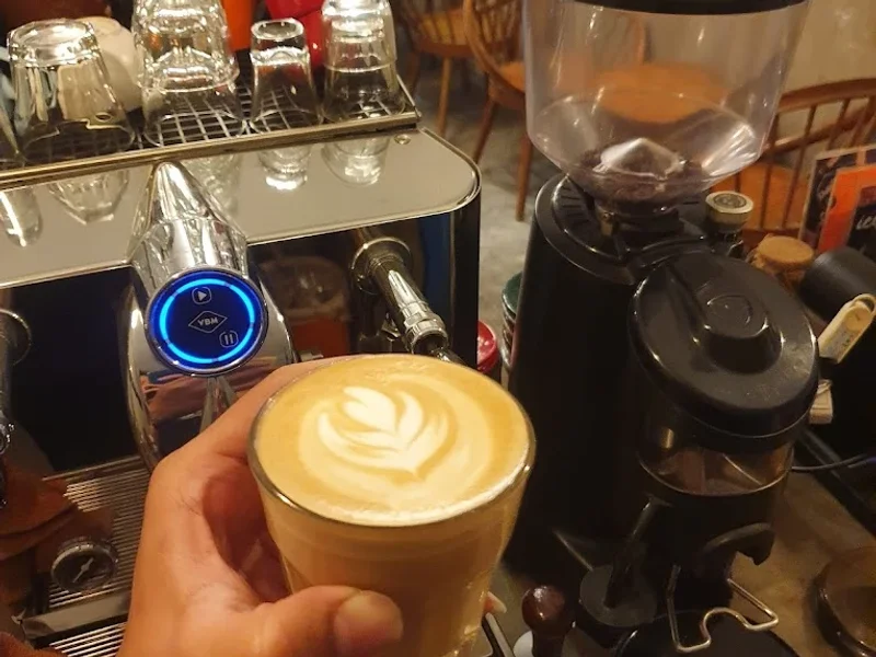 Rumah Makan Padang ACC Baru Kuta