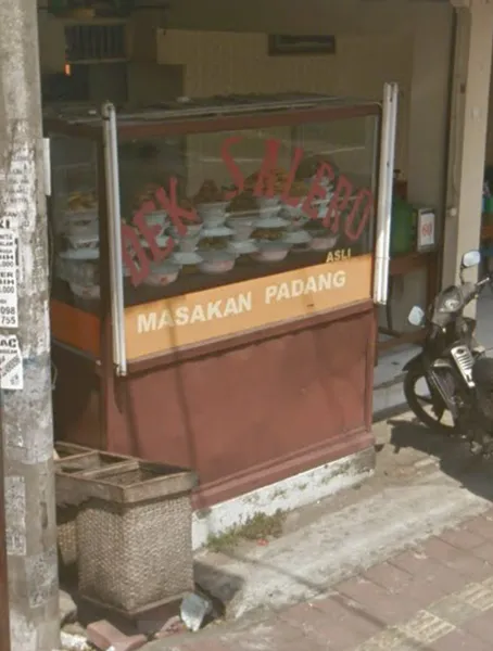 Dek Salero: Rumah Makan Padang