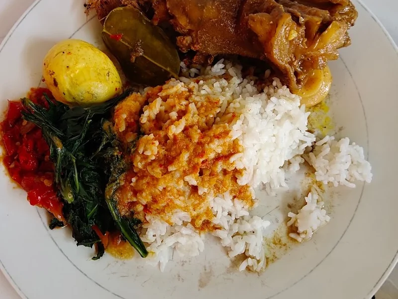 Rumah Makan Padang Bareh Solok