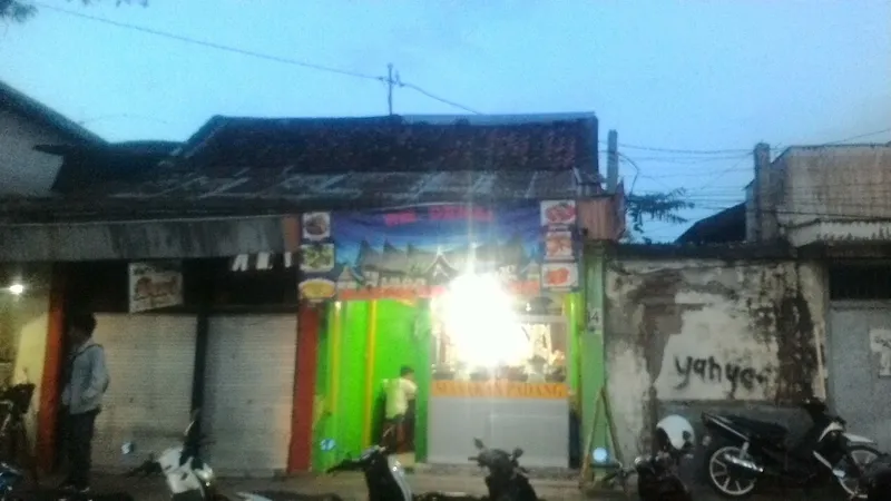 Rumah Makan Padang Denai