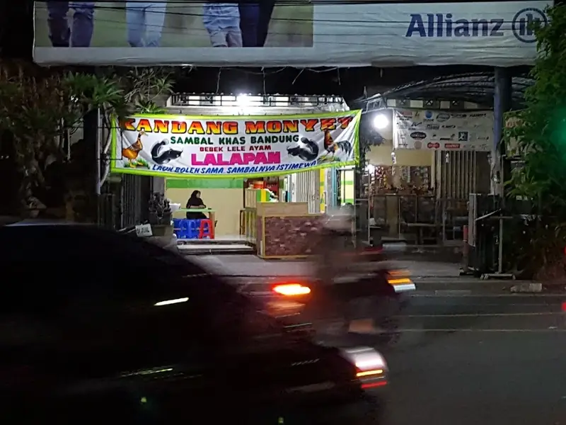 Ayam Penyet Bandung
