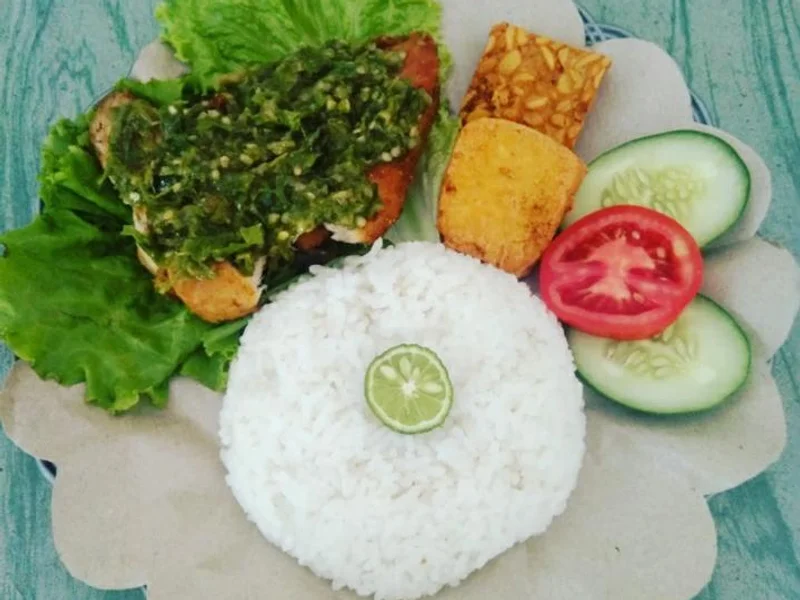 Ayam Penyet Cabe Ijo