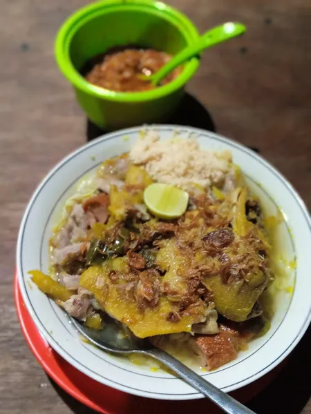 Lalapan Warung Cah Kulon , Penyetan, Seafood, Asam Manis & Soto Ayam , Denpasar Utara, Ahmad Yani Utara