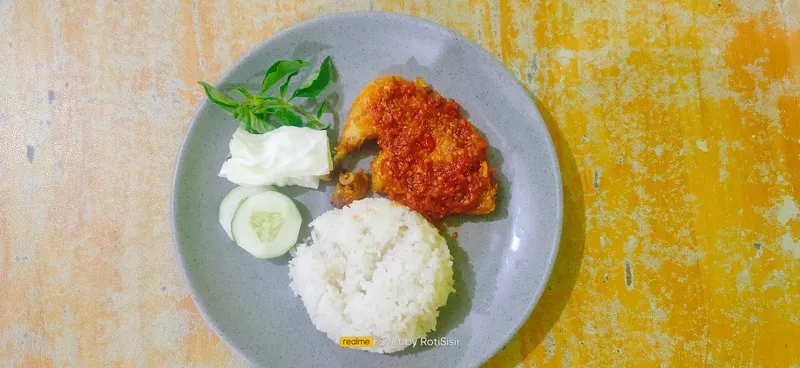 Ayam Penyet Suroboyo