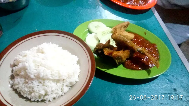 Warung Pecel Lele Restu Ibu