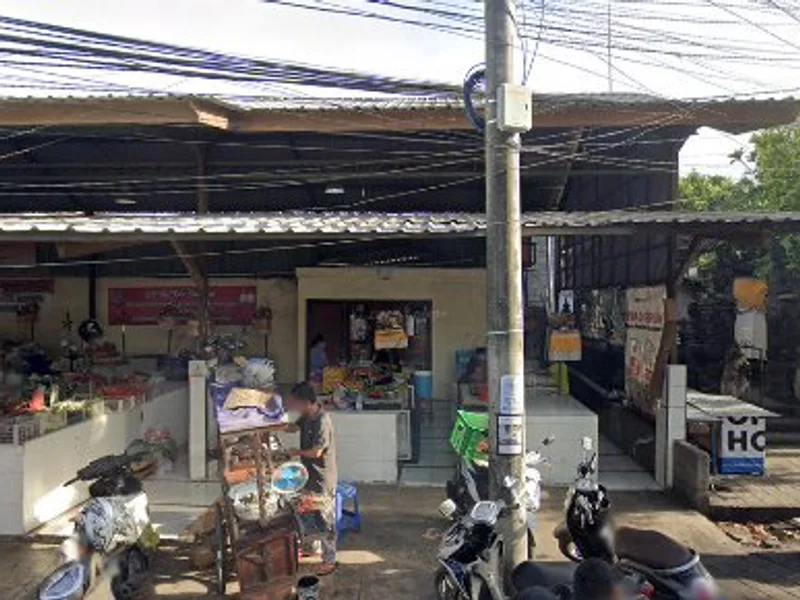 Warung Muslim Wong Jember (HALAL)