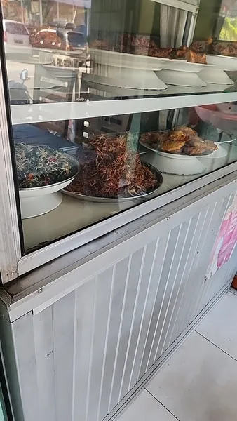 Warung Muslim Ibu Maliki