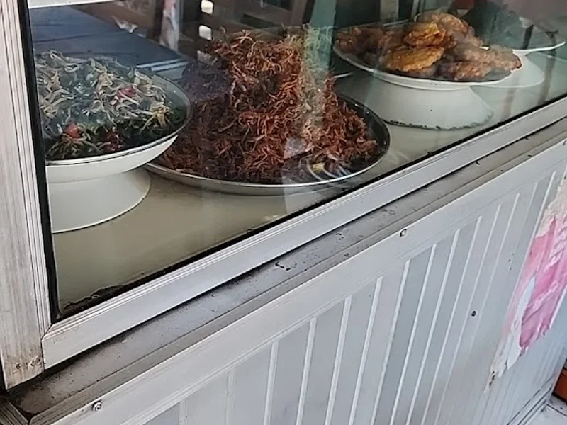 Warung Muslim Ibu Maliki