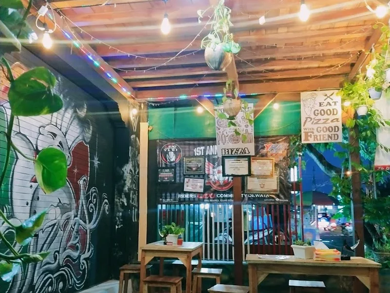 Waroeng Bizza Nusa Kambangan