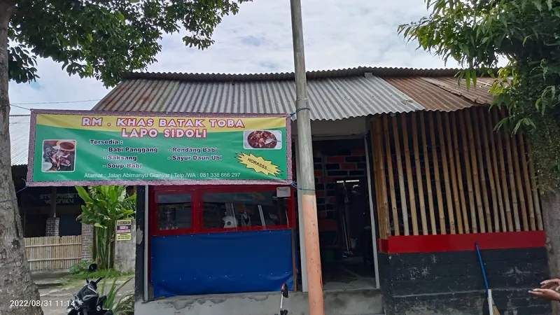 Rumah Makan Khas Batak Toba Lapo Si Doli