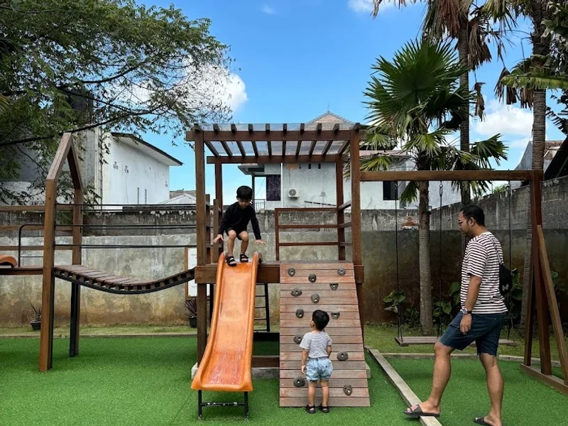 Lunga Eatery & Coffee