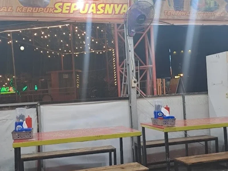 Ayam & Sop Iga Sapi Jontor Dewi Sri