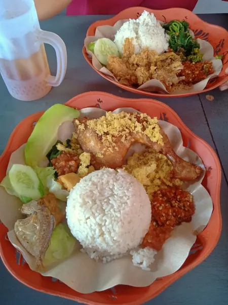 Ayam Tempong Ibu Sri Dalung Permai