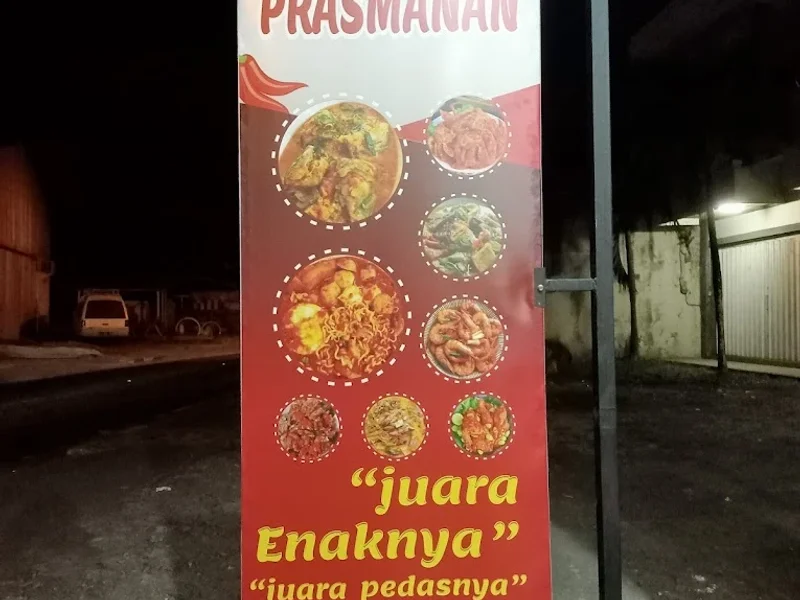 Warung Jawa, Prasmanan, Ayam Goreng, Ikan, Udang, Cumi Goreng, Rendang, Aneka Sayuran Bumbu Pedas