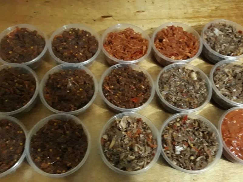 Ayam bakar dan goreng Waruga