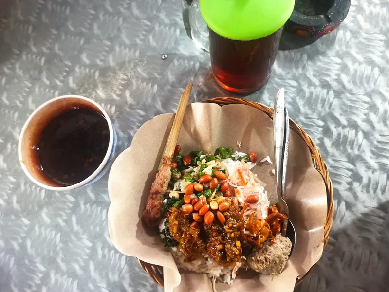 Warung Makan Budi Nasi Ayam Guling