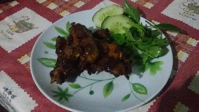 KEDAI "suka Ayam Atau Bebek"