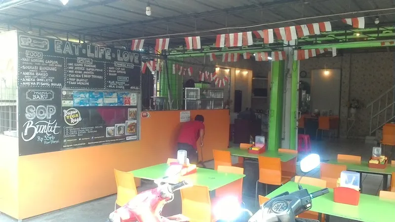 DAPUR TIGA RASA