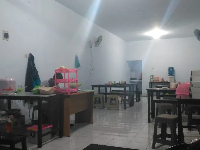 Bebek Goreng H. Slamet Sidakarya