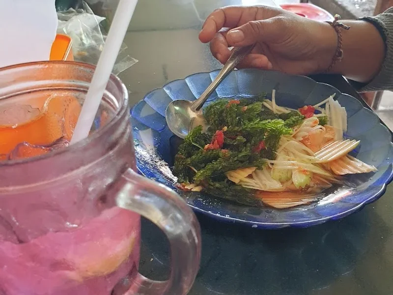 Warung Muslim Sate Ayam, Sate Kambing, Gule Kambing