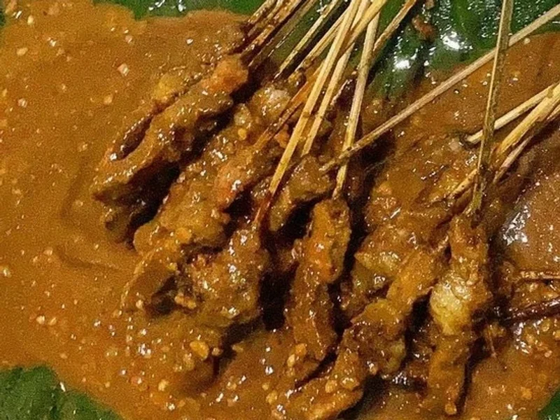 sate ayam dan gule madura pak udin